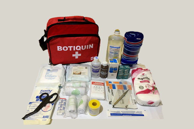 Construcciones Yamaro - Botiquín de primeros auxilios ¡Elemento indispensable en toda obra de construcción! - FOTO
